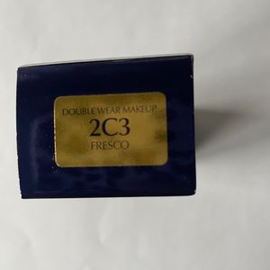 Estée Lauder Double Wear Stay-in-Place Makeup. Fresco 2C3. Pump included.
